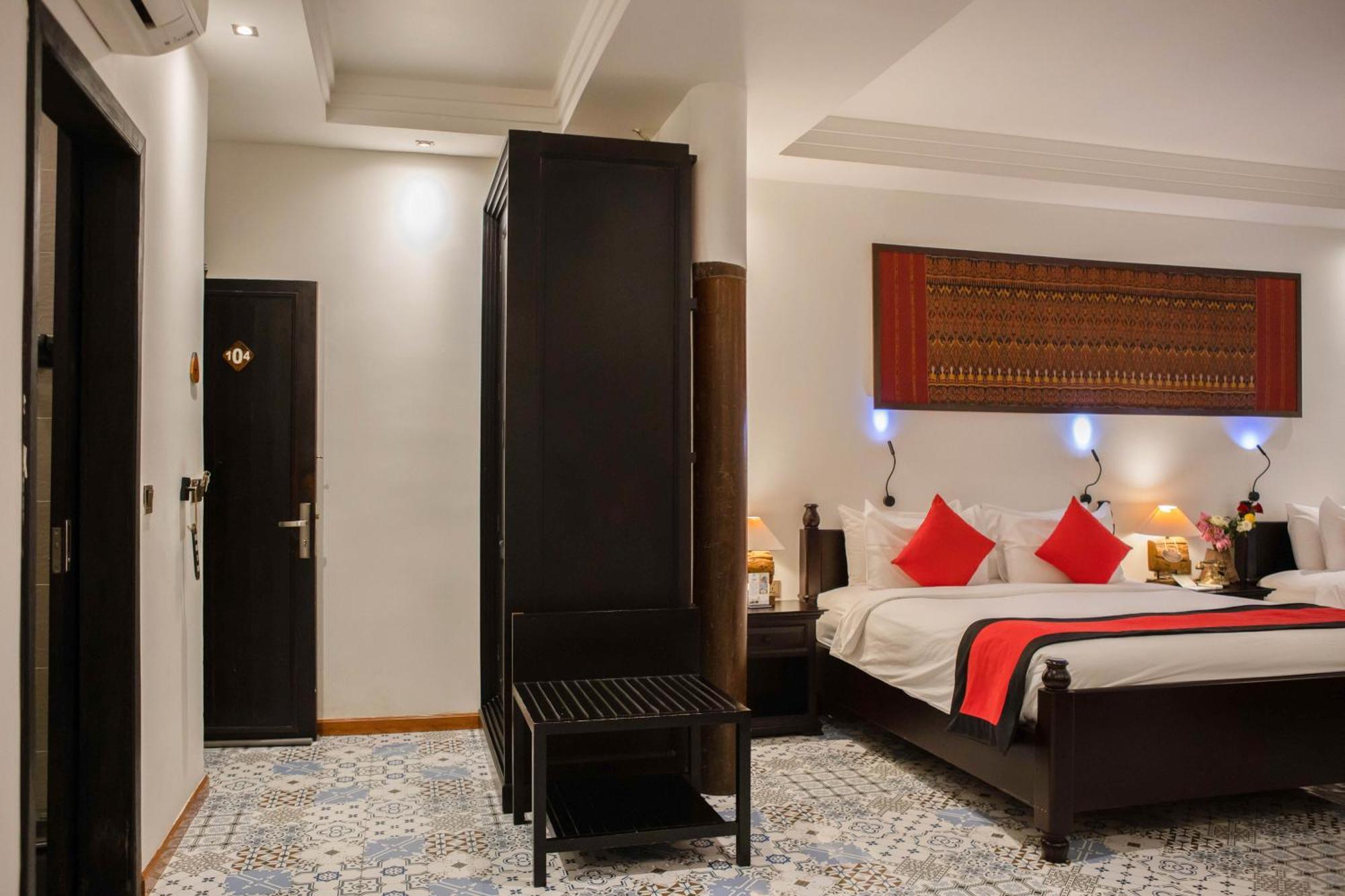 La Rose Suites Phnom Penh Exterior foto