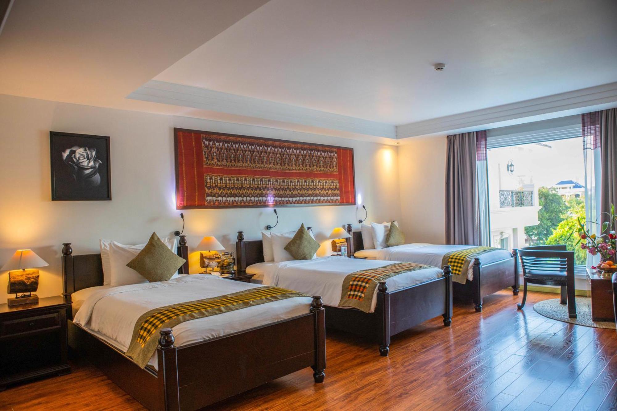 La Rose Suites Phnom Penh Exterior foto